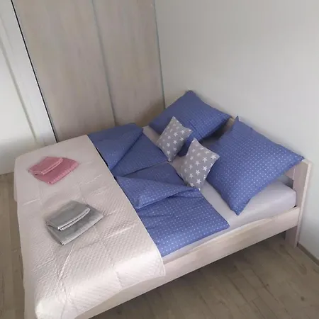 Krasny S Vyhladmi V Historickom Centre * ברטיסלאבה