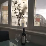 Krasny S Vyhladmi V Historickom Centre * Братислава
