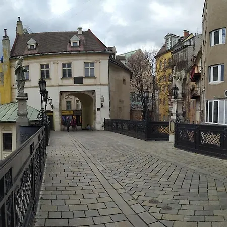 Apartmán Krasny S Vyhladmi V Historickom Centre *